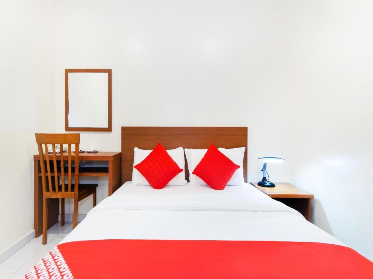Lawten Hotel Малакка Экстерьер фото